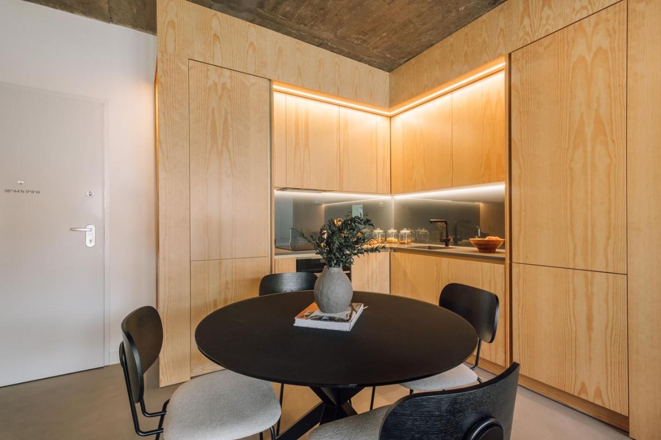 Falesia - 1 Bedroom And Parking In Santo Antonio * Lisboa